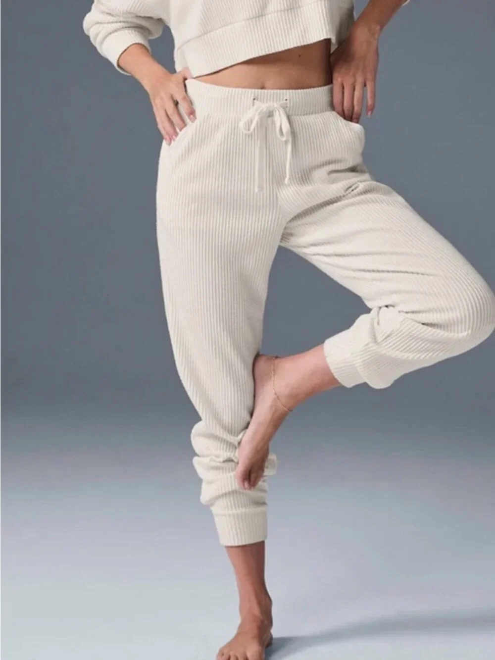 Alo Muse Sweatpants Ivory Stretchy High-Rise Waist Sweats Joggers XS